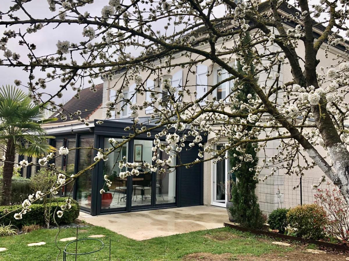 Les Suites Champenoises Tinqueux Exterior foto