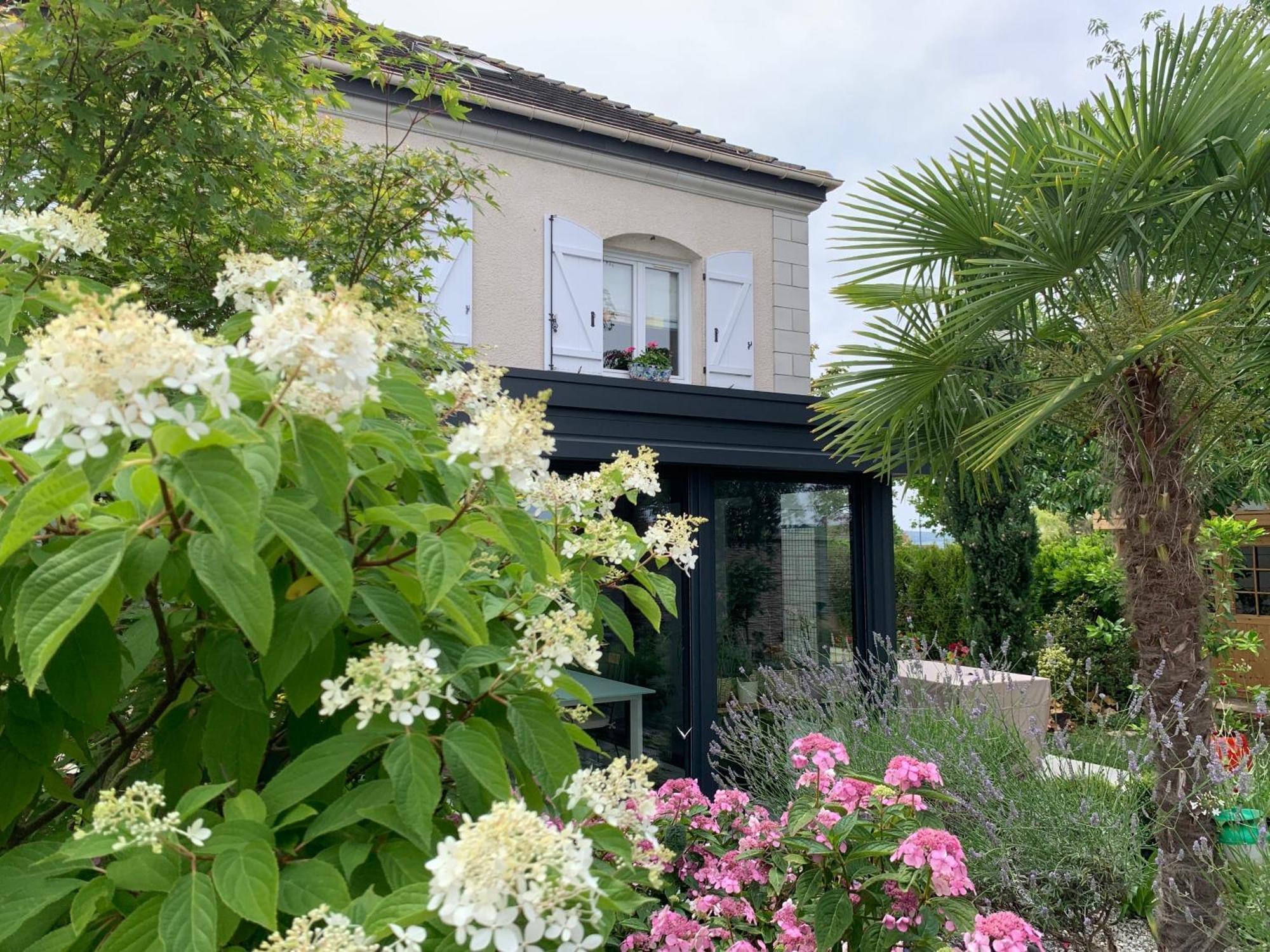 Les Suites Champenoises Tinqueux Exterior foto